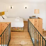 Alfama Deluxe Duplex By Lovelystay