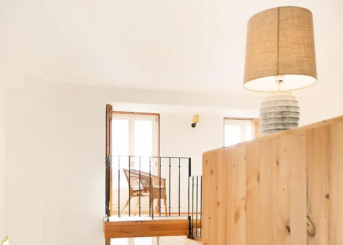 Daire Alfama Deluxe Duplex By Lovelystay Lisboa